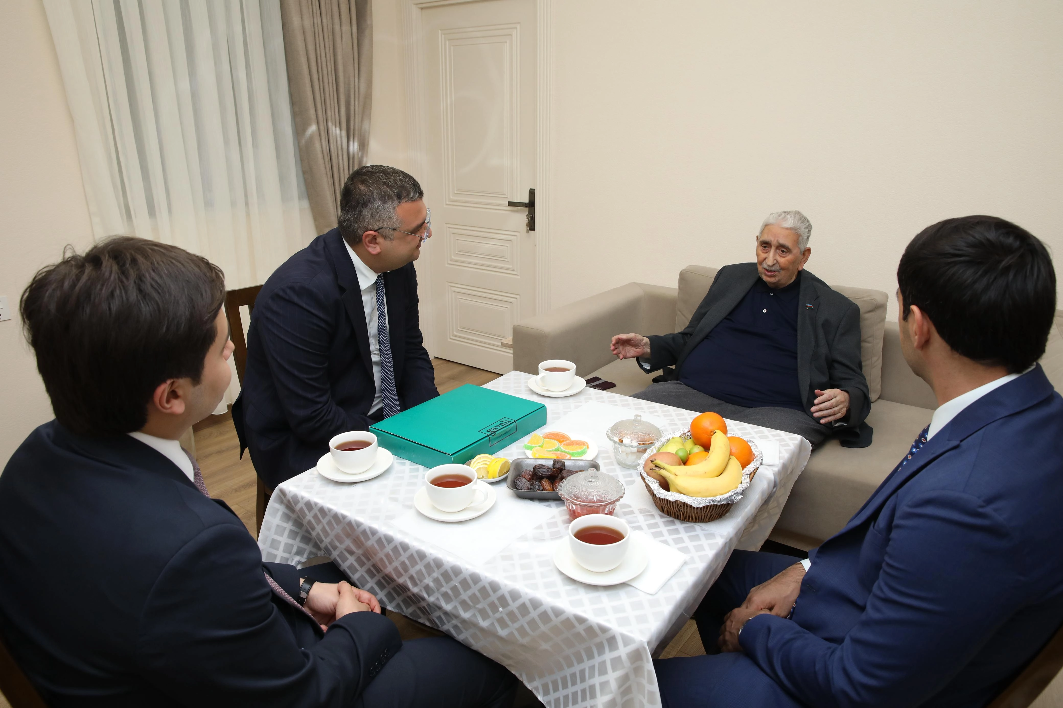 Azərbaycan Həmkarlar İttifaqları Konfederasiyasının üzv təşkilatı olan Mədəniyyət İşçiləri Həmkarları İttifaqı tərəfindən görkəmli xanəndə, Xalq artisti Arif Babayev ziyarət olunub.